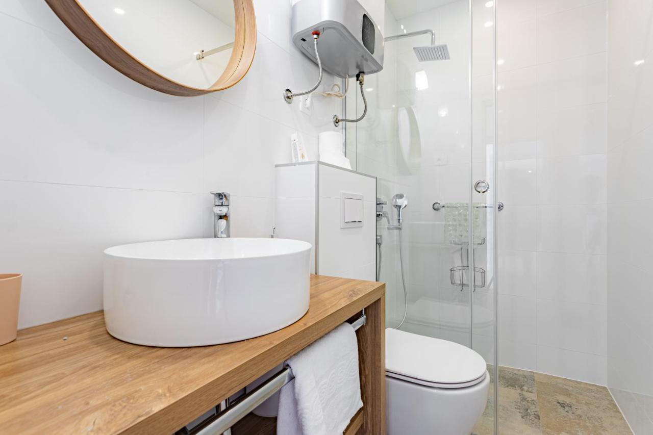 Apartmani Benzon Baška Voda Dış mekan fotoğraf